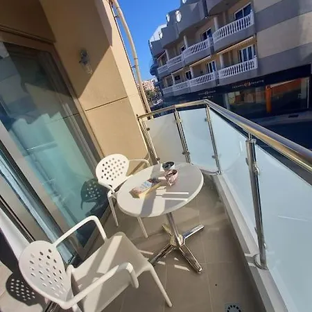 1 1 Bedroom 45 Seconds From The 1 Apartment