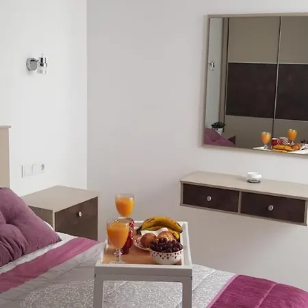 1 1 Bedroom 45 Seconds From The 1 * Arguineguin