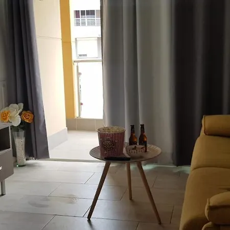 1 1 Bedroom 45 Seconds From The 1 *